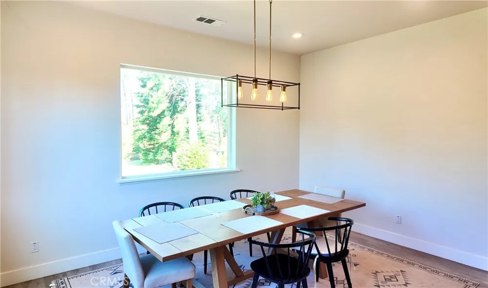6639 Creekside Paradise, CA 95969