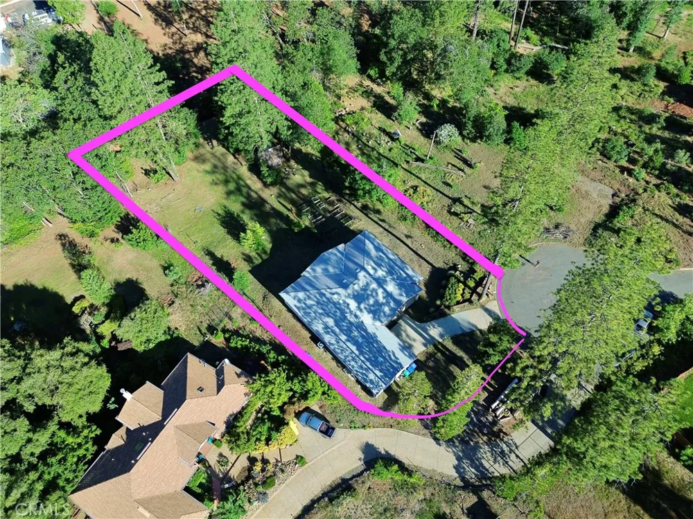 6639 Creekside Paradise, CA 95969