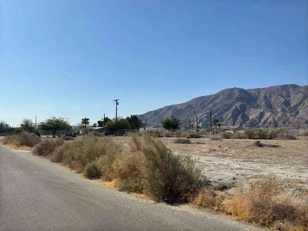 3815 Shore View Drive Thermal, CA 92274