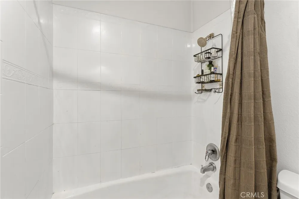 18620 Hatteras Street #157 Tarzana, CA 91356