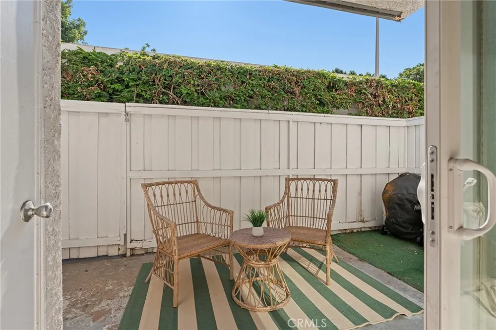18620 Hatteras Street #157 Tarzana, CA 91356