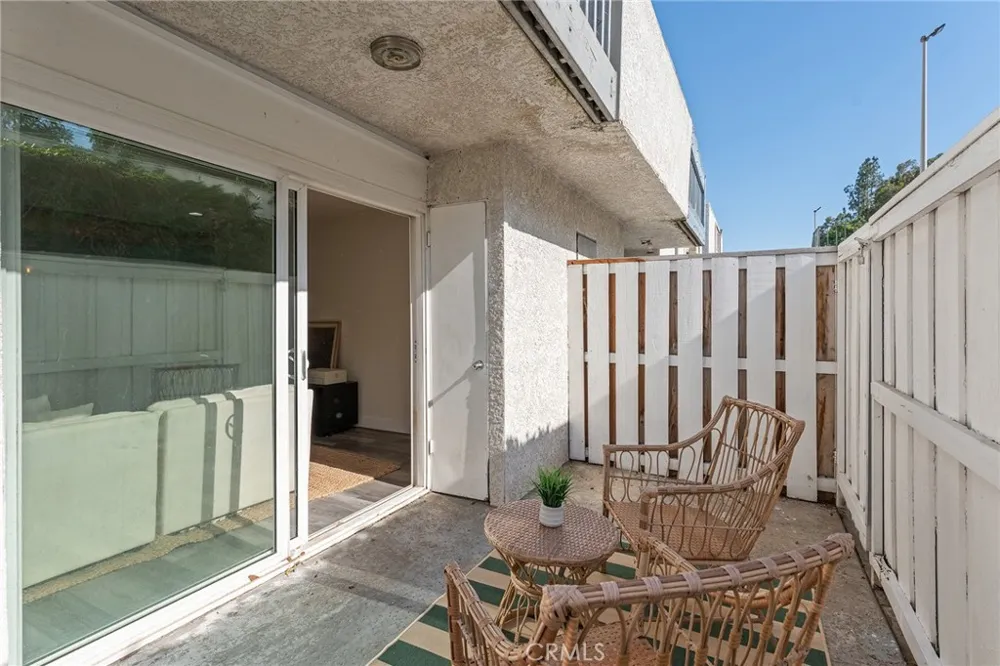 18620 Hatteras Street #157 Tarzana, CA 91356