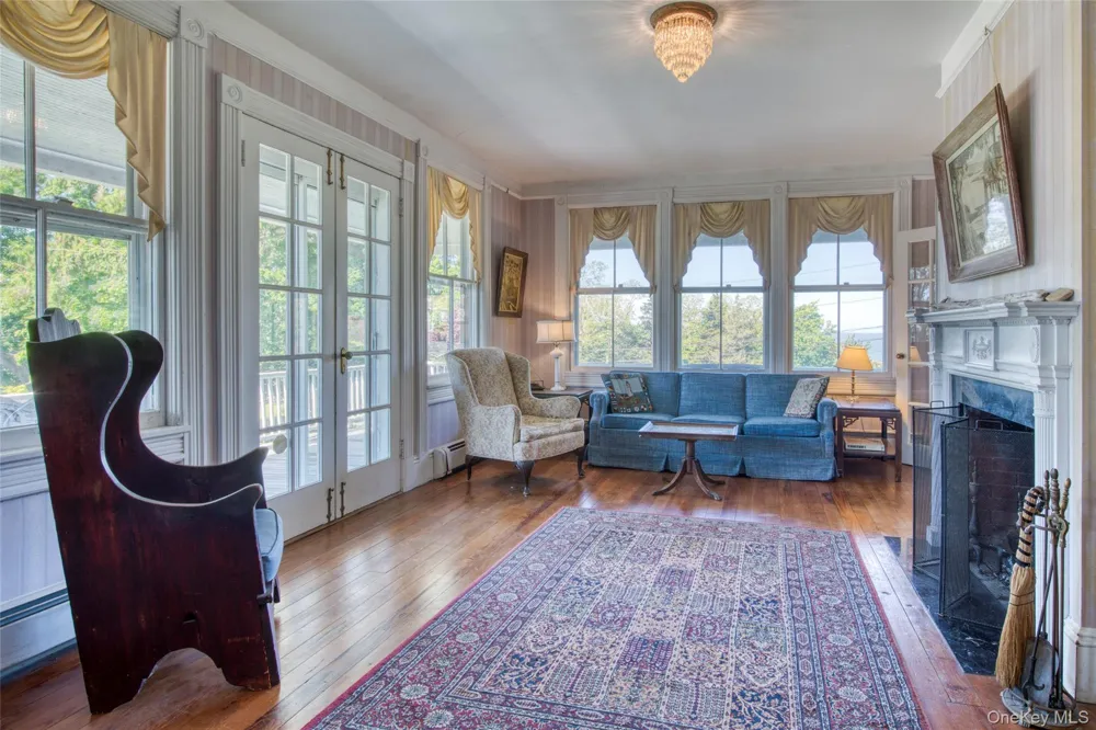 100 Maple Lane Orient, NY 11957
