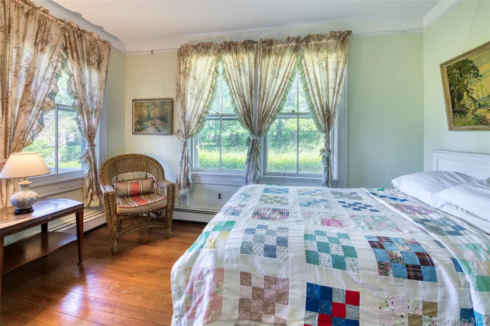 100 Maple Lane Orient, NY 11957
