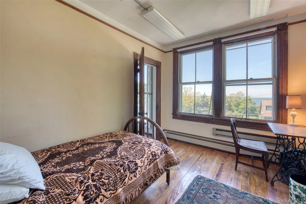 100 Maple Lane Orient, NY 11957