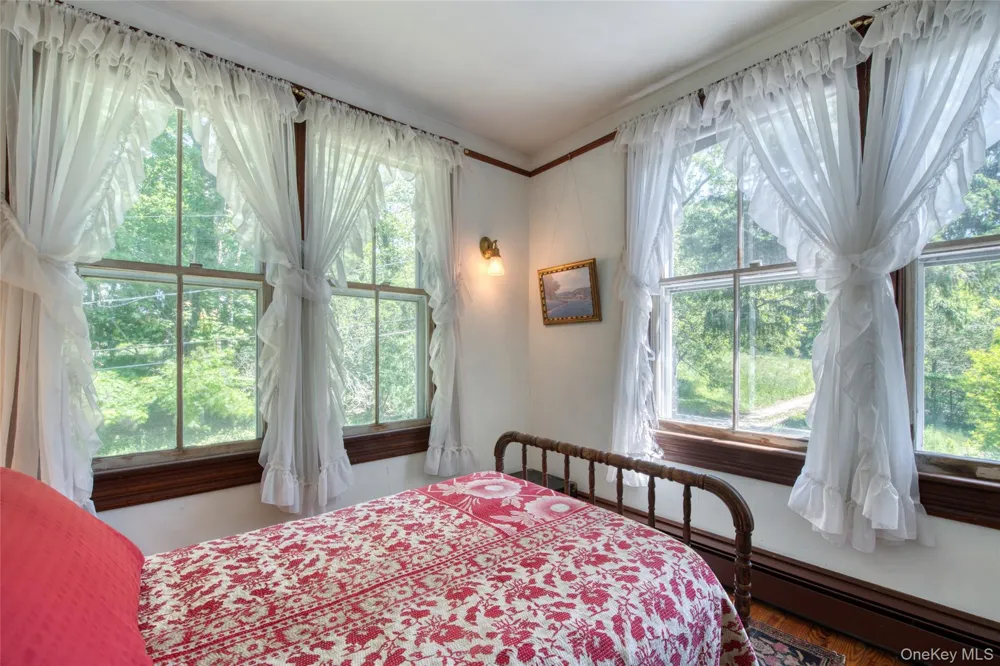 100 Maple Lane Orient, NY 11957