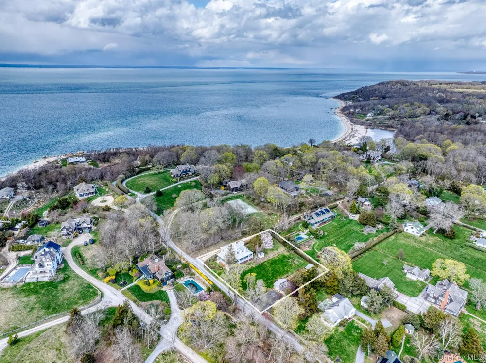 100 Maple Lane Orient, NY 11957