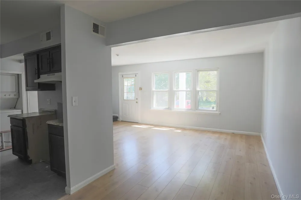 3 Valley Forge Court #3 Ridge, NY 11961