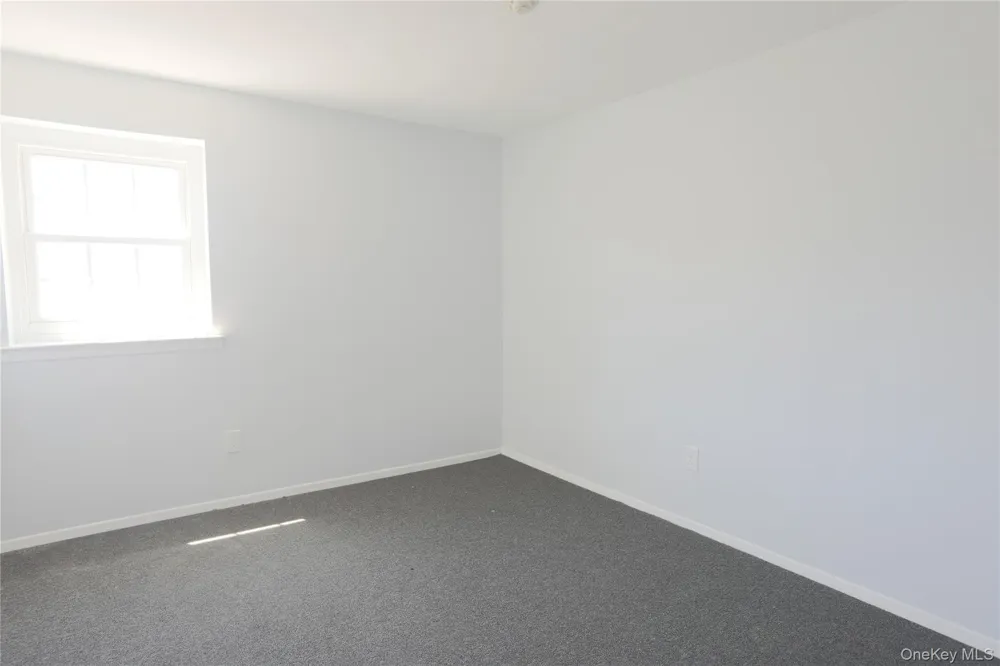 3 Valley Forge Court #3 Ridge, NY 11961