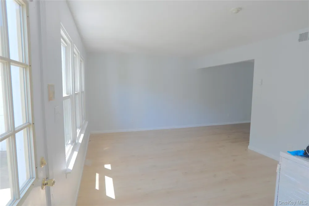 3 Valley Forge Court #3 Ridge, NY 11961