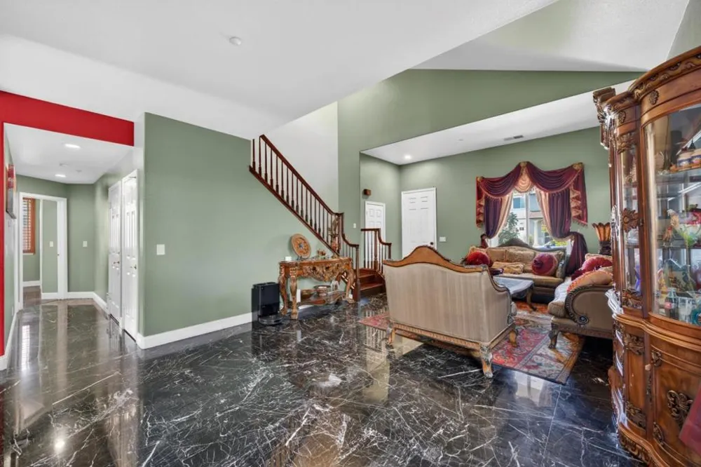 34237 Torrey Pine Lane Union City, CA 94587