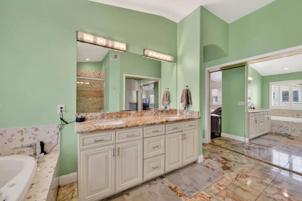 34237 Torrey Pine Lane Union City, CA 94587