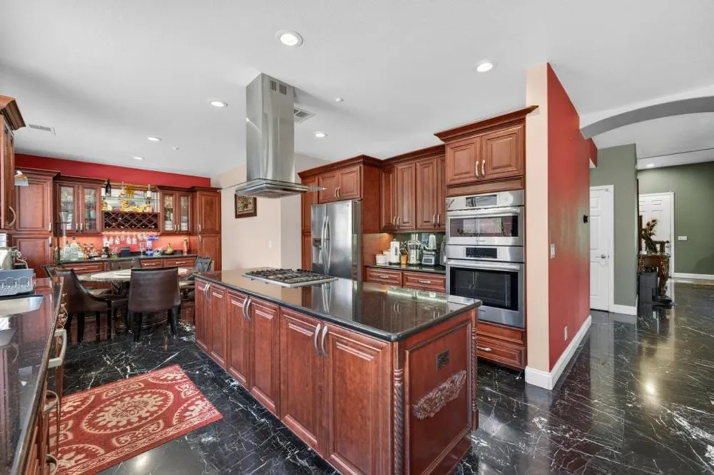 34237 Torrey Pine Lane Union City, CA 94587