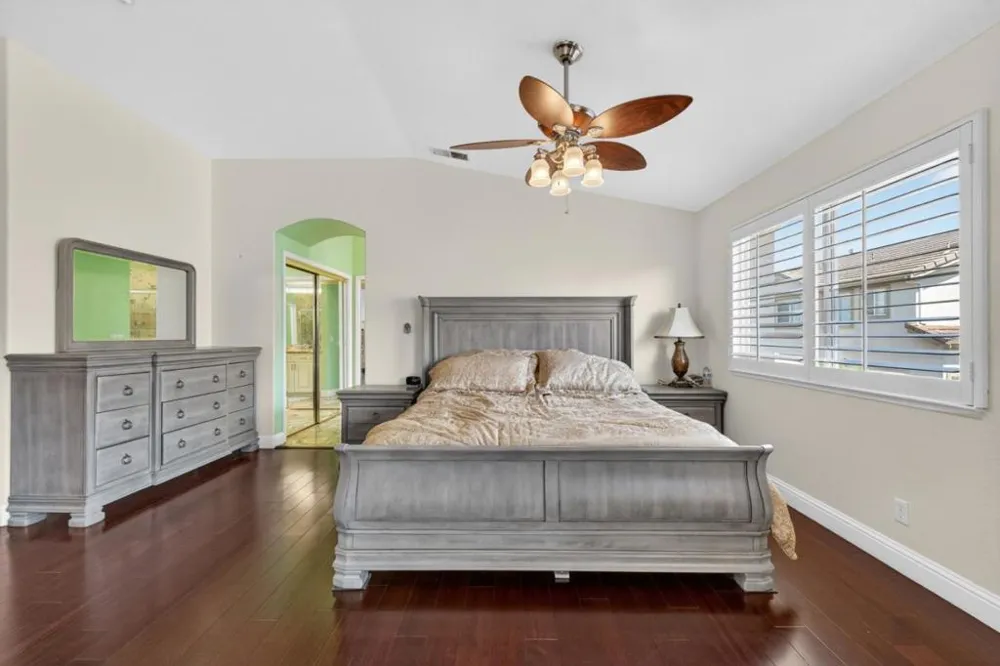 34237 Torrey Pine Lane Union City, CA 94587