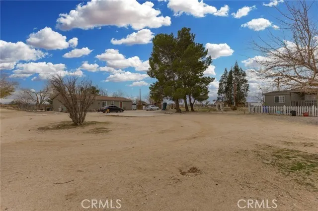 18967 Tawney Adelanto, CA 92301