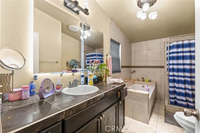 18967 Tawney Adelanto, CA 92301