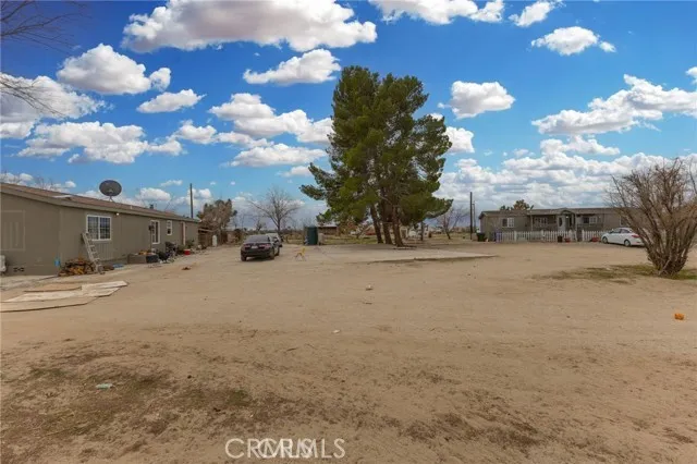 18967 Tawney Adelanto, CA 92301
