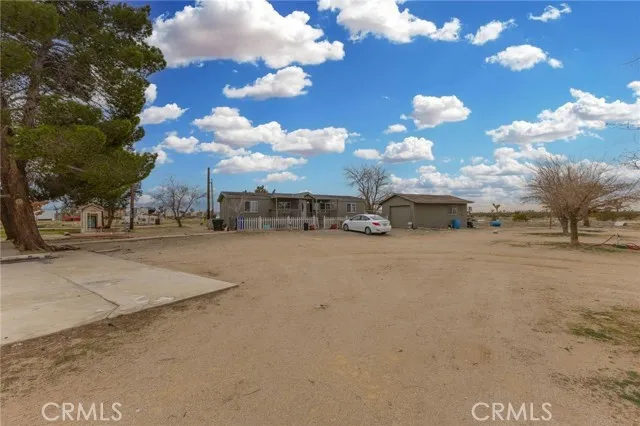 18967 Tawney Adelanto, CA 92301
