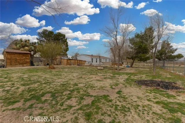 18967 Tawney Adelanto, CA 92301