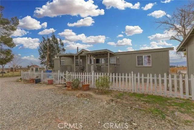18967 Tawney Adelanto, CA 92301