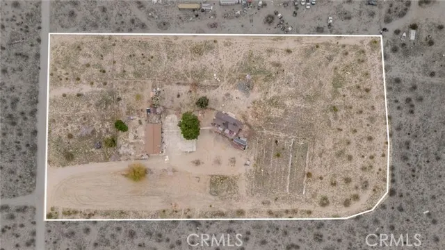 18967 Tawney Adelanto, CA 92301