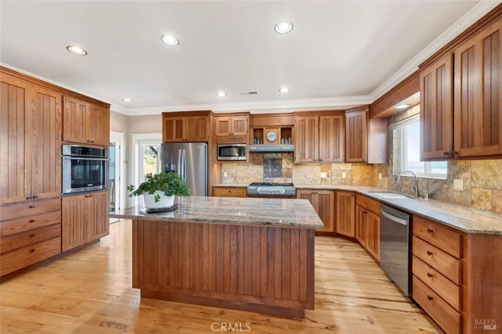 3165 Fulton Lucerne, CA 95458
