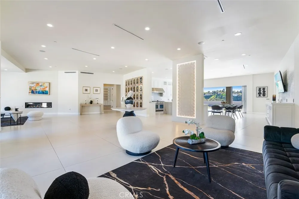 109 Buckskin Road Bell Canyon, CA 91307