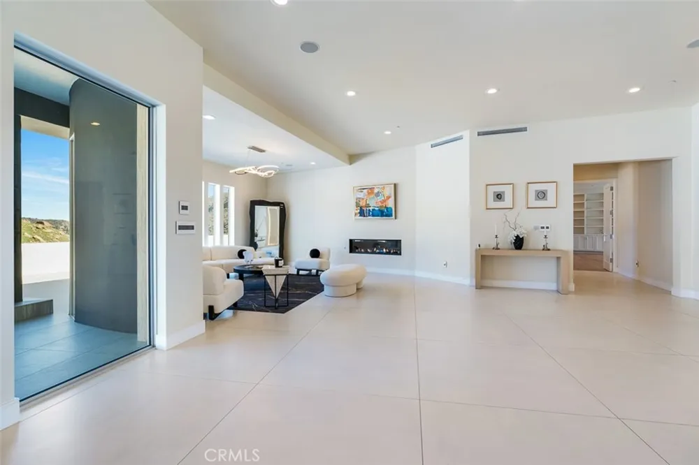 109 Buckskin Road Bell Canyon, CA 91307