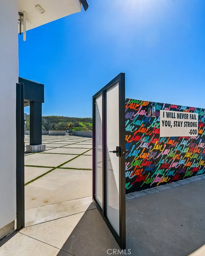 109 Buckskin Road Bell Canyon, CA 91307