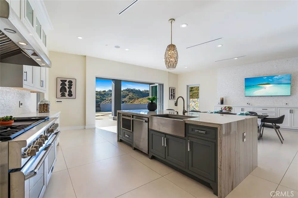 109 Buckskin Road Bell Canyon, CA 91307
