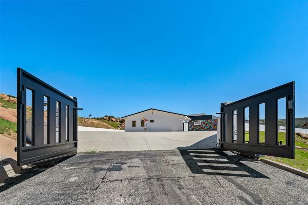109 Buckskin Road Bell Canyon, CA 91307