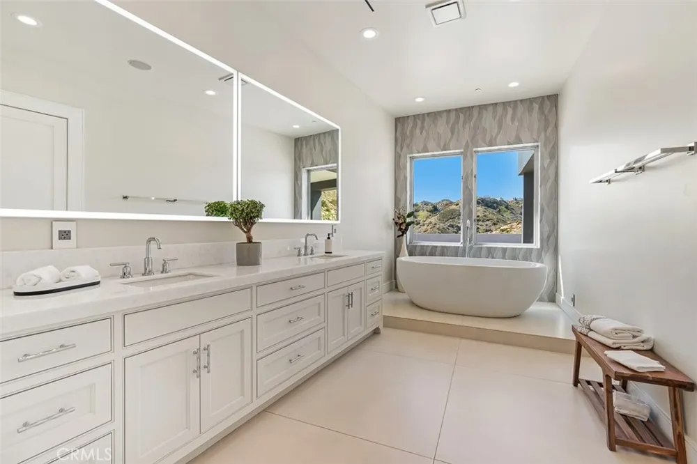 109 Buckskin Road Bell Canyon, CA 91307