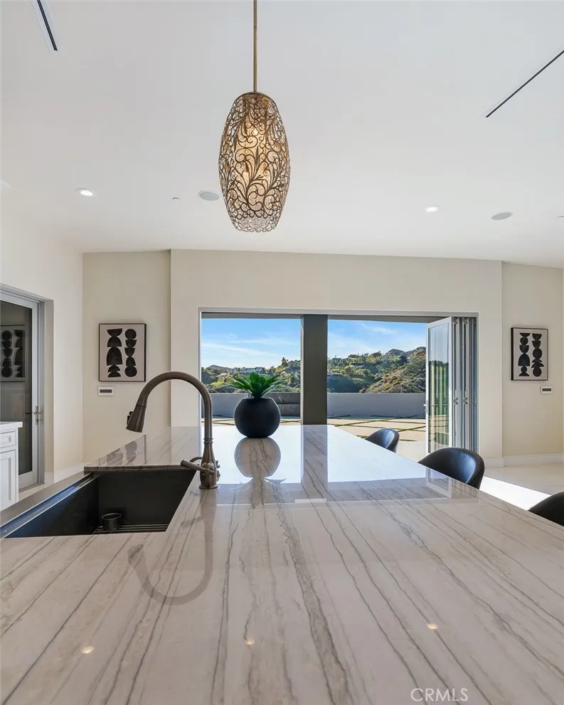 109 Buckskin Road Bell Canyon, CA 91307