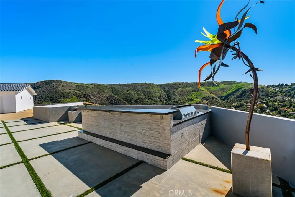 109 Buckskin Road Bell Canyon, CA 91307
