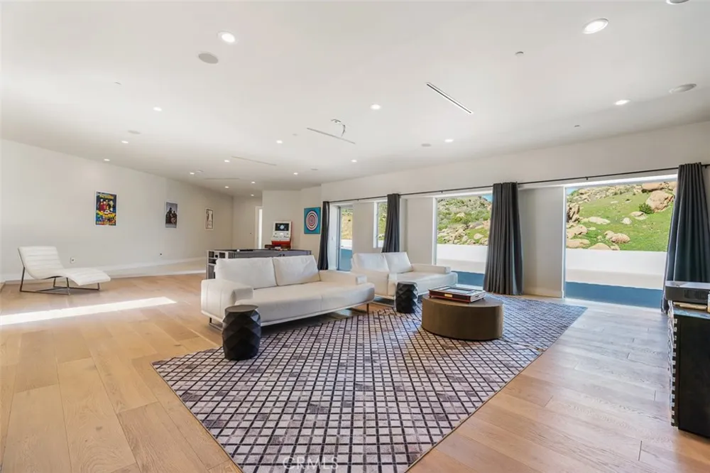109 Buckskin Road Bell Canyon, CA 91307