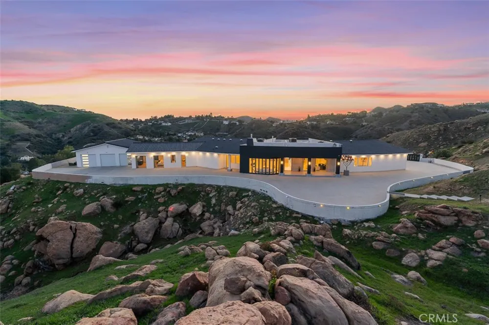 109 Buckskin Road Bell Canyon, CA 91307
