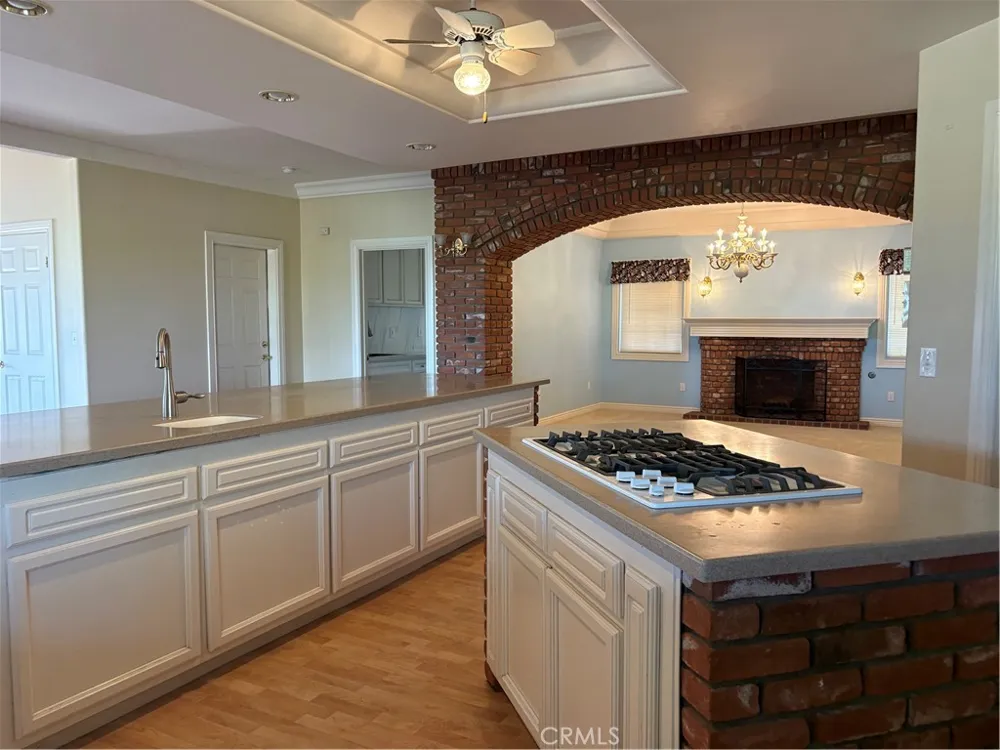 15118 Monty Court Lake Elsinore, CA 92510