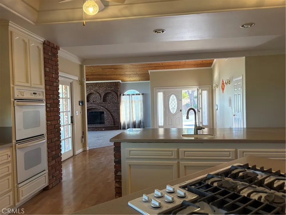 15118 Monty Court Lake Elsinore, CA 92510