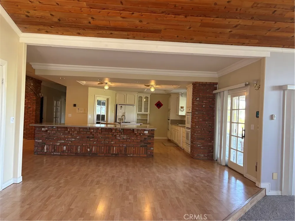 15118 Monty Court Lake Elsinore, CA 92510
