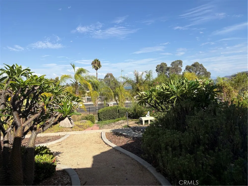 15118 Monty Court Lake Elsinore, CA 92510