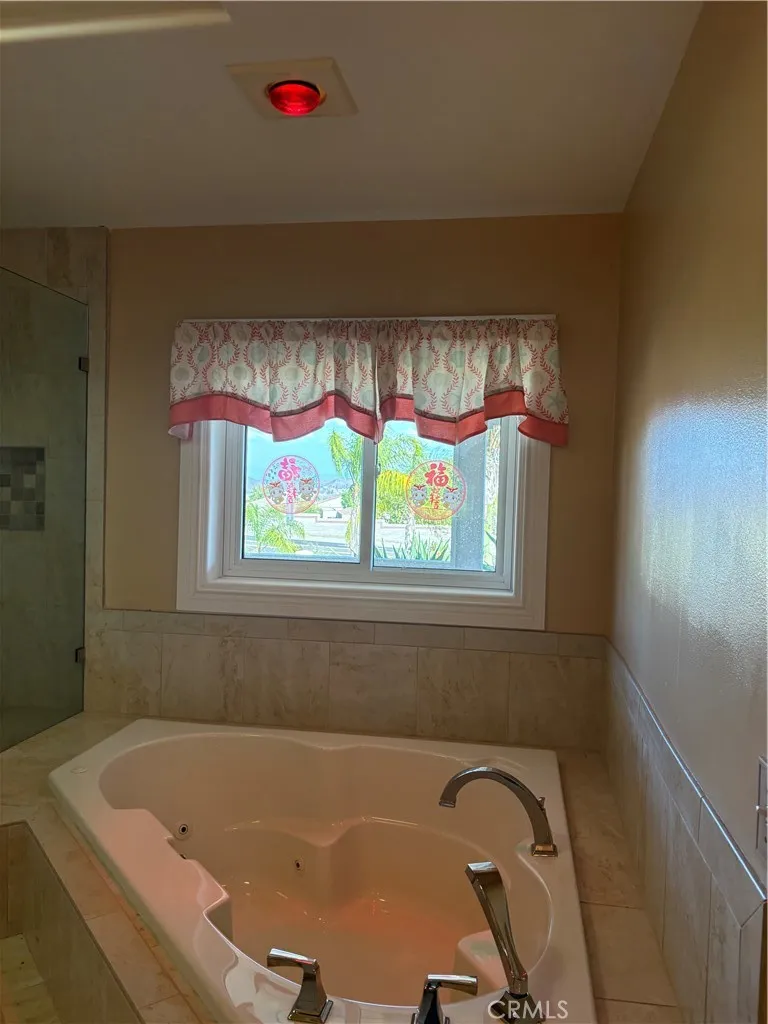 15118 Monty Court Lake Elsinore, CA 92510
