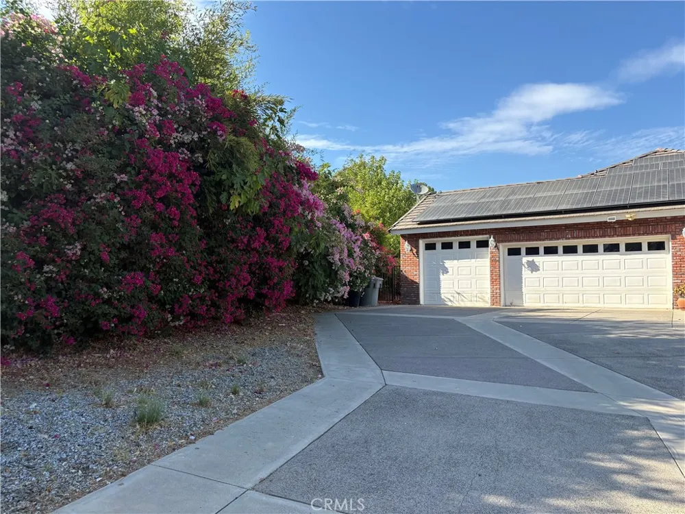15118 Monty Court Lake Elsinore, CA 92510