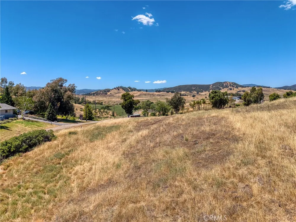 670 Walnut Lakeport, CA 95453