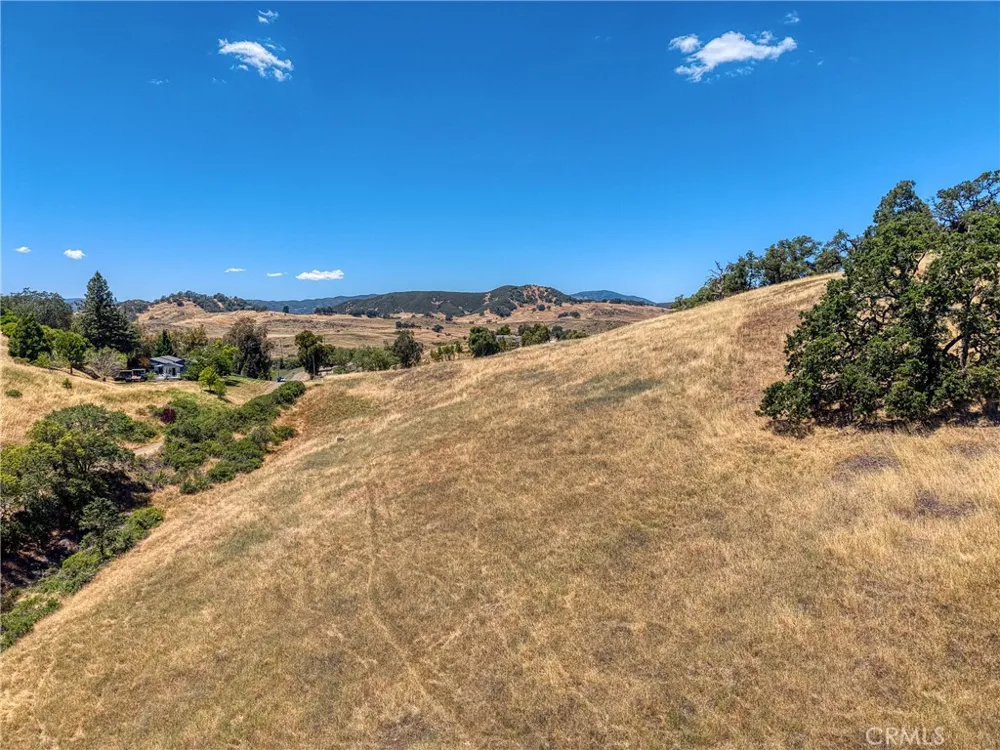 670 Walnut Lakeport, CA 95453