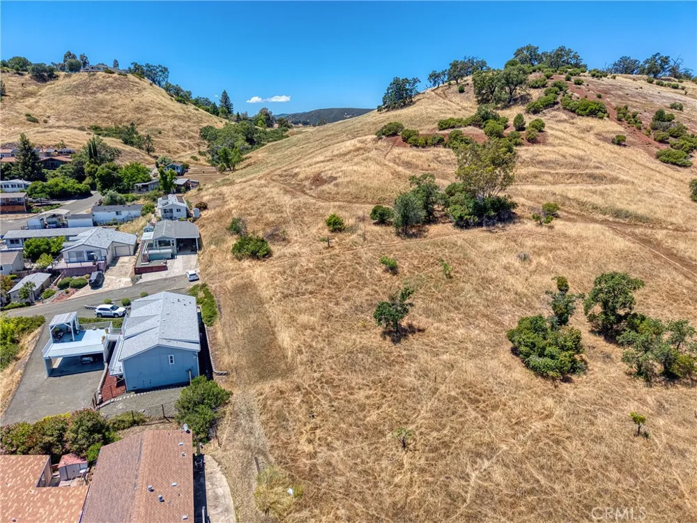 670 Walnut Lakeport, CA 95453
