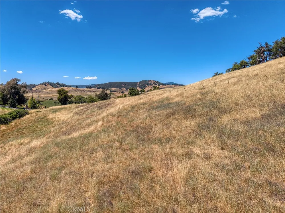 670 Walnut Lakeport, CA 95453