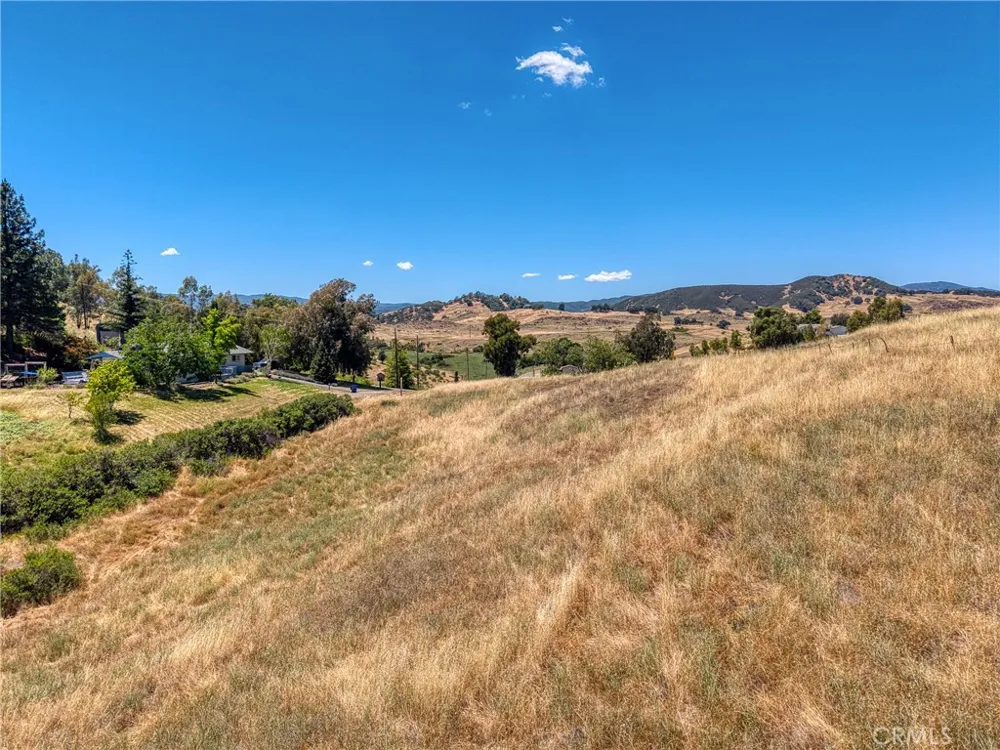 670 Walnut Lakeport, CA 95453