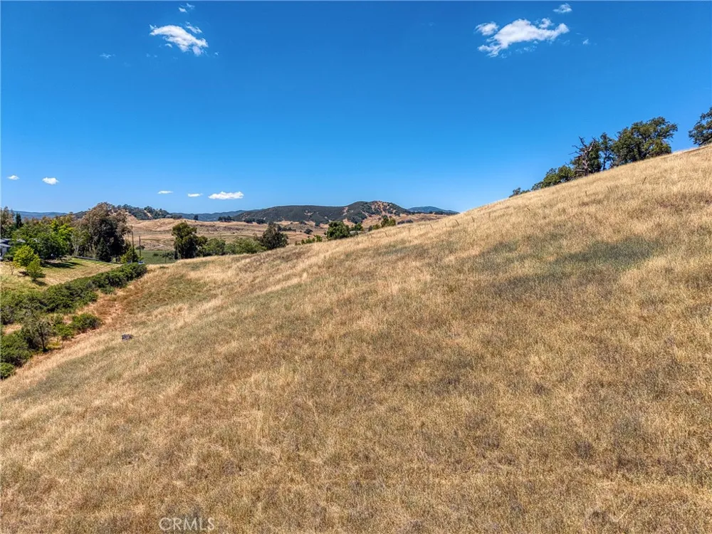 670 Walnut Lakeport, CA 95453