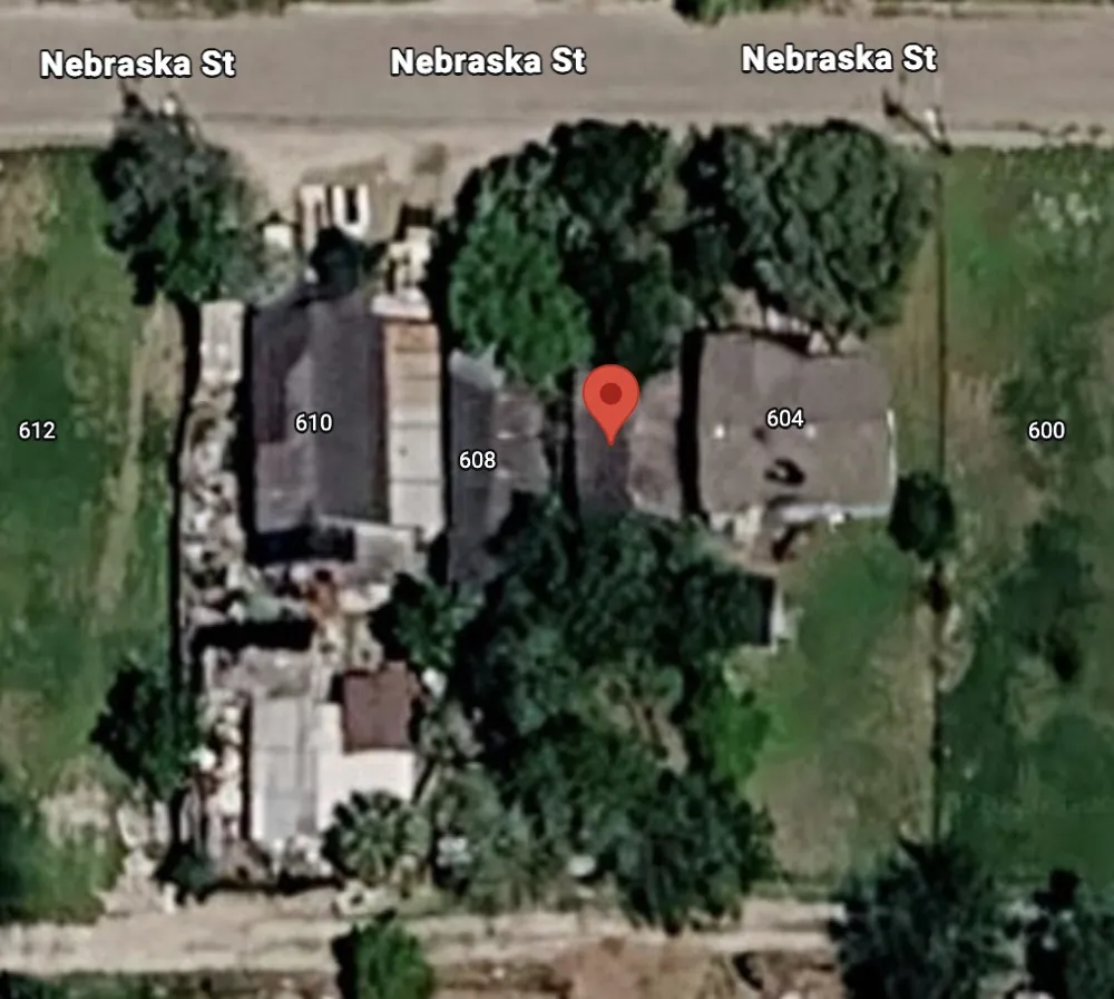 606 Nebraska Robstown, TX 78380