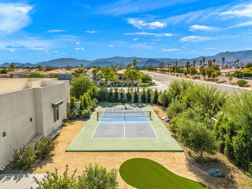 2 Iridium Way Rancho Mirage, CA 92270